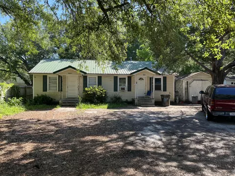 5814 Robinson St #ABCD, Hanahan, SC 29410