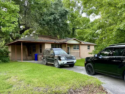 1814 S Mayflower Dr, Charleston, SC 29412