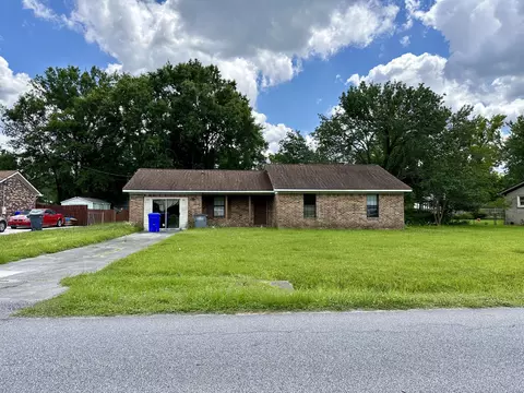 2819 Shadow Ln, North Charleston, SC 29406