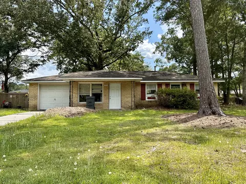 7711 Desmond Ave, North Charleston, SC 29418