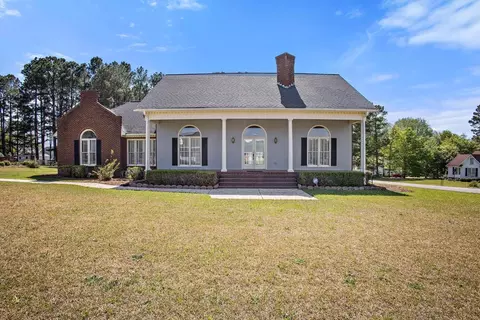 104 Knollwood Ct, Orangeburg, SC 29118
