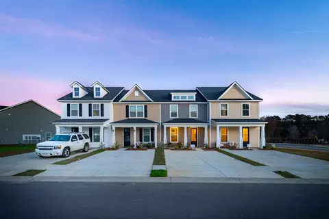 819 Alma Square Dr, Moncks Corner, SC 29461