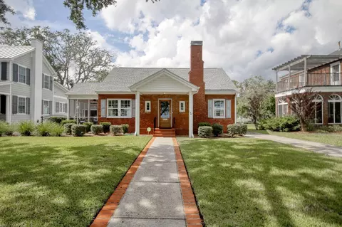 104 E Bay St, Georgetown, SC 29440