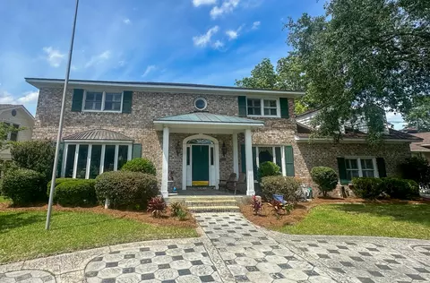 1866 Capri Dr, Charleston, SC 29407