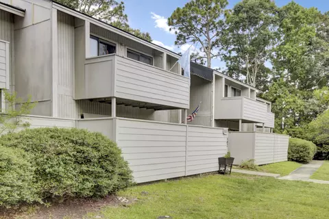 103 Greencastle Dr, Goose Creek, SC 29445