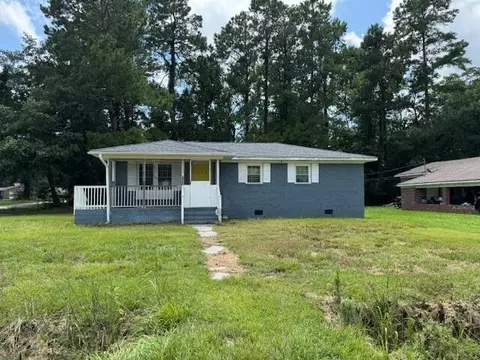 135 Wells Cir, Saint Stephen, SC 29479