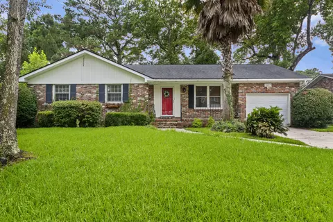 1637 Falmouth St, Charleston, SC 29407