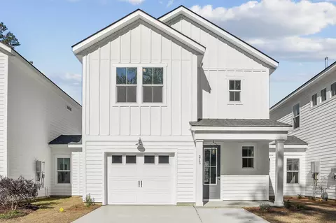 435 Queenview Ln, Charleston, SC 29414