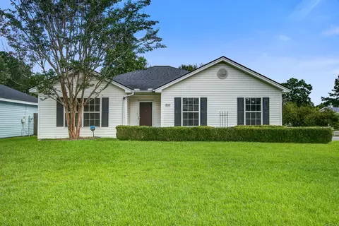 8357 Waltham Rd, North Charleston, SC 29406