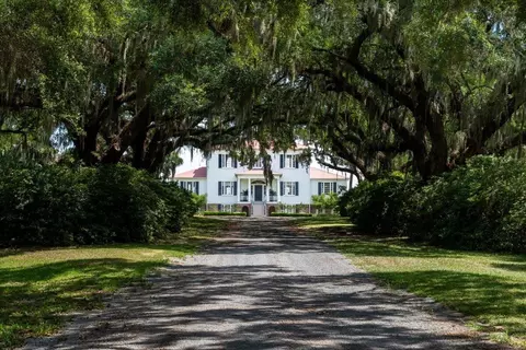 8488 Middleton Point Ln, Edisto Island, SC 29438