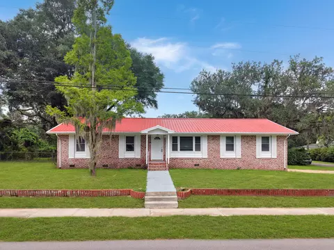 4644 Winona St, North Charleston, SC 29405