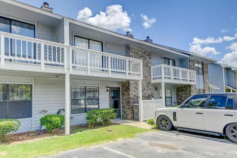 8056 Thelen St, North Charleston, SC 29406