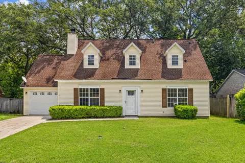 136 Old Saybrook Rd, North Charleston, SC 29418