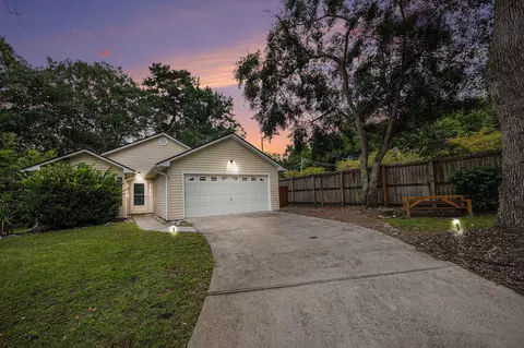 60 Wolk Dr, Charleston, SC 29414