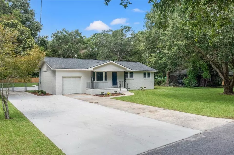 Exterior - 1333 Teal Ave, Charleston, SC 29412 photo 8 of 20