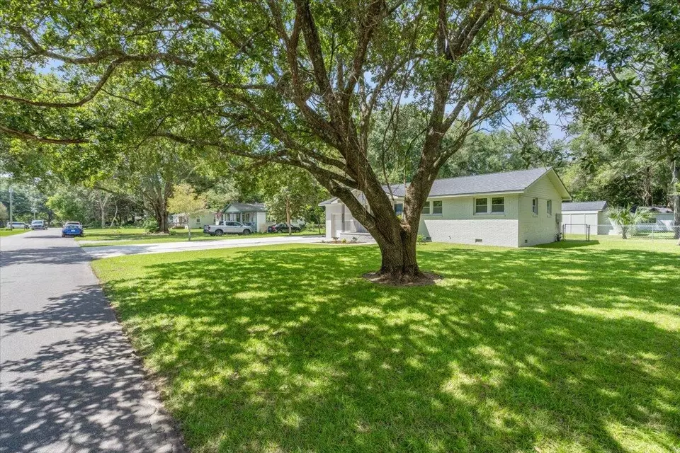 Exterior - 1333 Teal Ave, Charleston, SC 29412 photo 20 of 20
