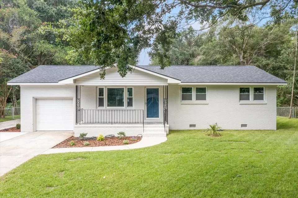 Exterior - 1333 Teal Ave, Charleston, SC 29412 photo 3 of 20