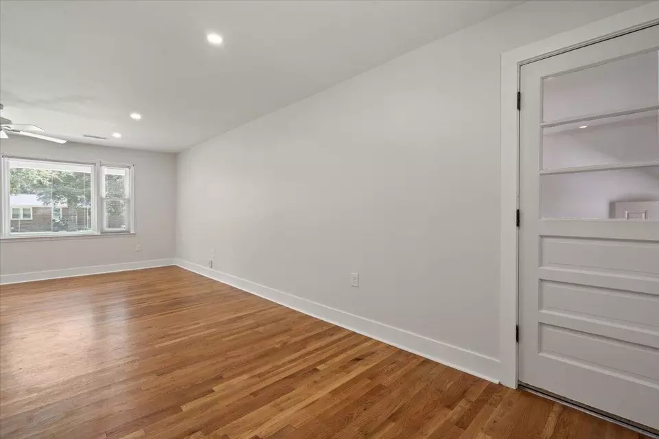 Living - 1333 Teal Ave, Charleston, SC 29412 photo 6 of 9