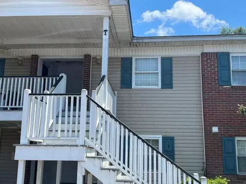 3930 Azalea Dr #T, North Charleston, SC 29405