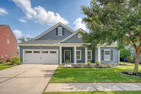 8440 Middle River Way, North Charleston, SC 29420