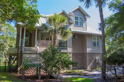 308 Jungle Rd, Edisto Island, SC 29438