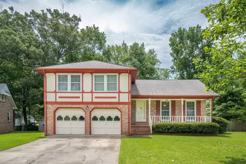 2425 Vistavia Rd, North Charleston, SC 29406