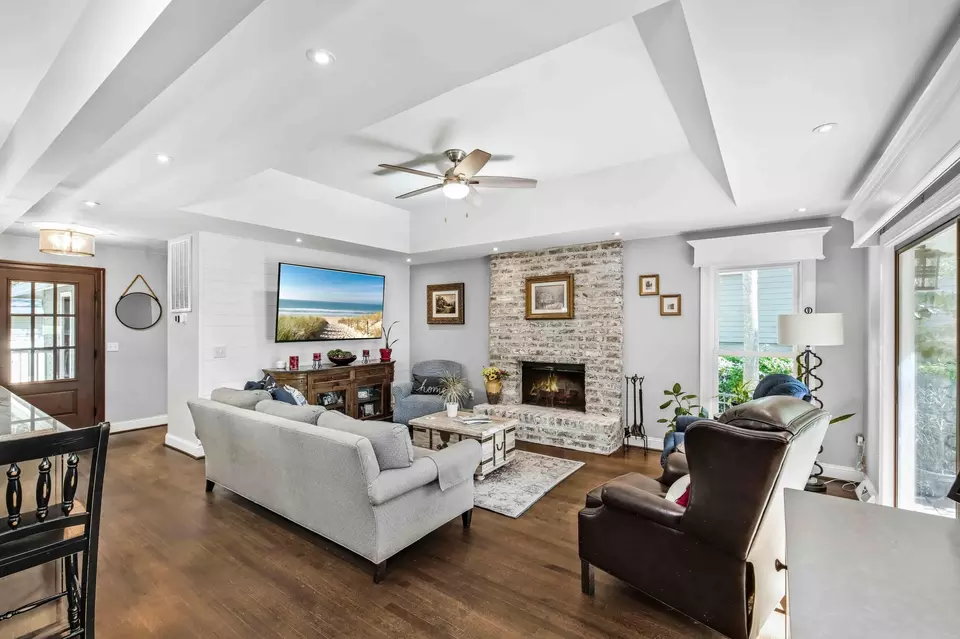 Living - 159 Sea Marsh Dr, Kiawah Island, SC 29455 photo 5 of 5