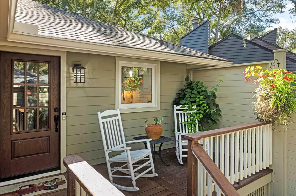 Exterior - 159 Sea Marsh Dr, Kiawah Island, SC 29455 photo 7 of 9