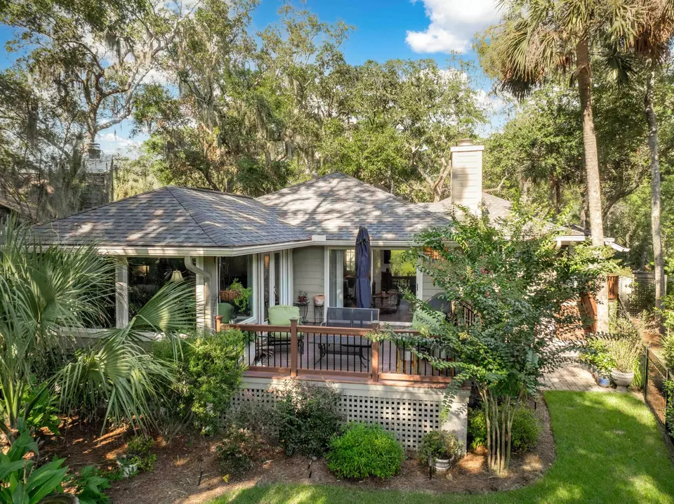 Exterior - 159 Sea Marsh Dr, Kiawah Island, SC 29455 photo 5 of 9
