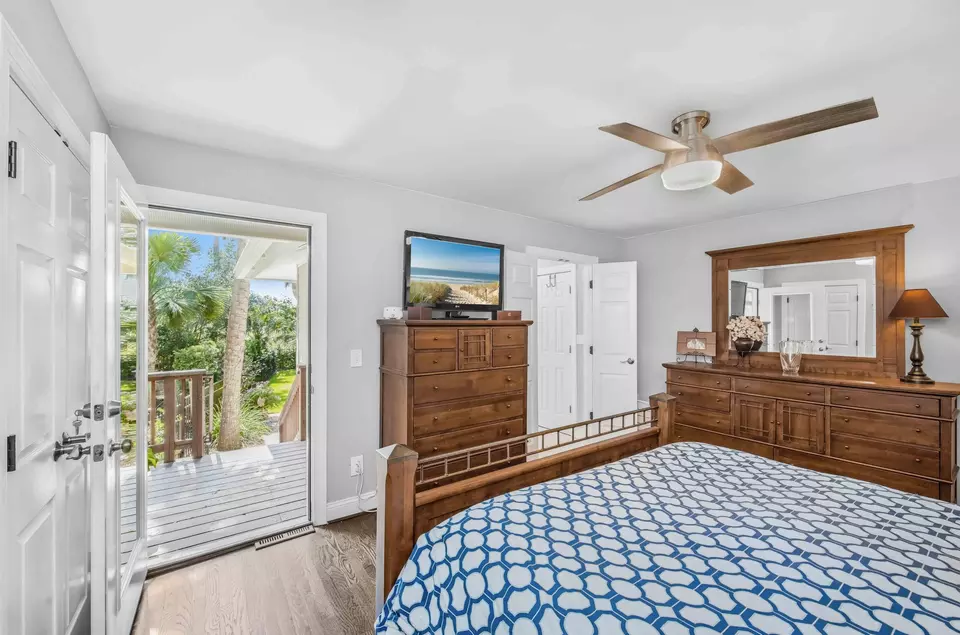 Bedroom - 159 Sea Marsh Dr, Kiawah Island, SC 29455 photo 2 of 8