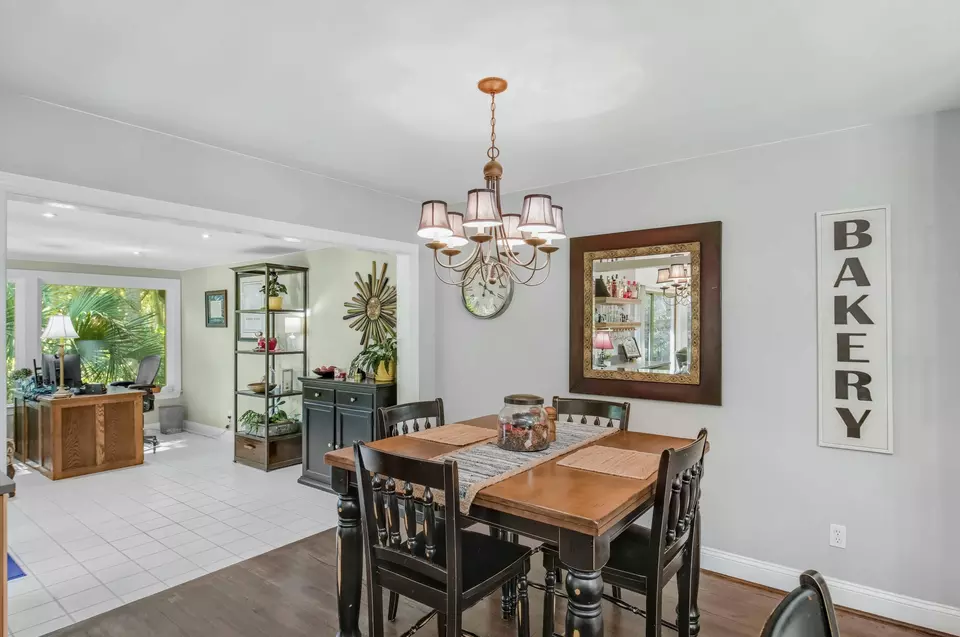 Dining - 159 Sea Marsh Dr, Kiawah Island, SC 29455 photo 3 of 3