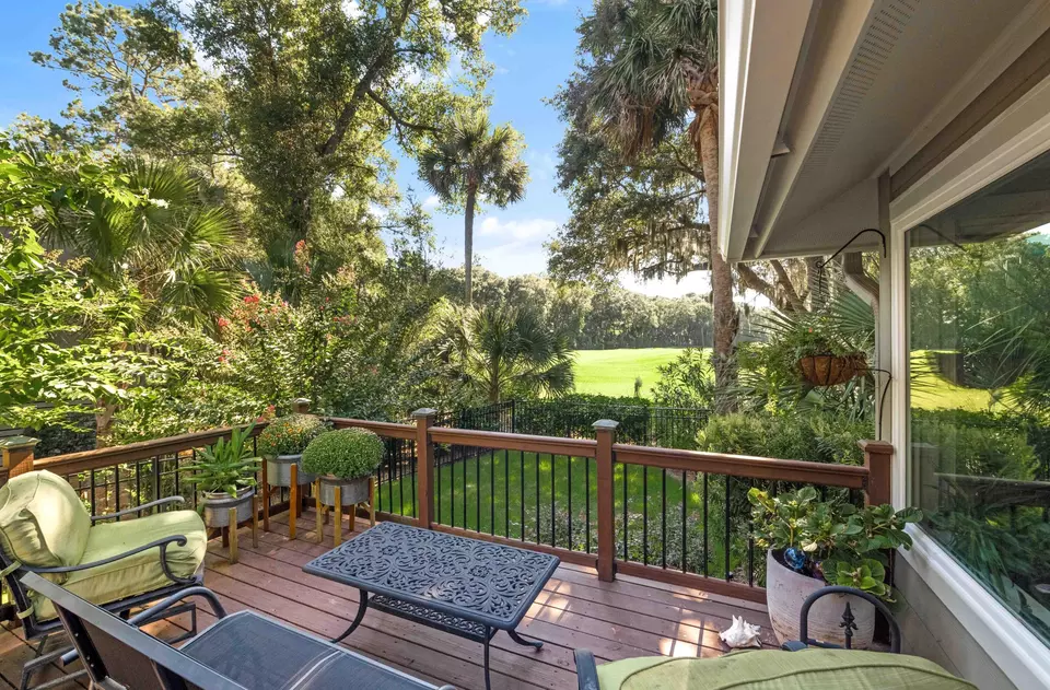 Exterior - 159 Sea Marsh Dr, Kiawah Island, SC 29455 photo 2 of 9