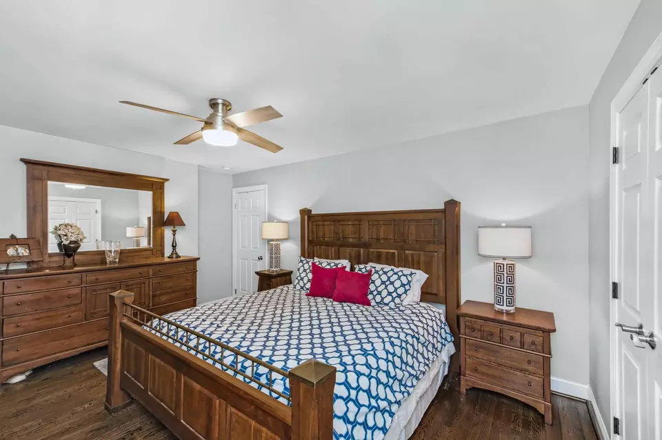 Bedroom - 159 Sea Marsh Dr, Kiawah Island, SC 29455 photo 4 of 8