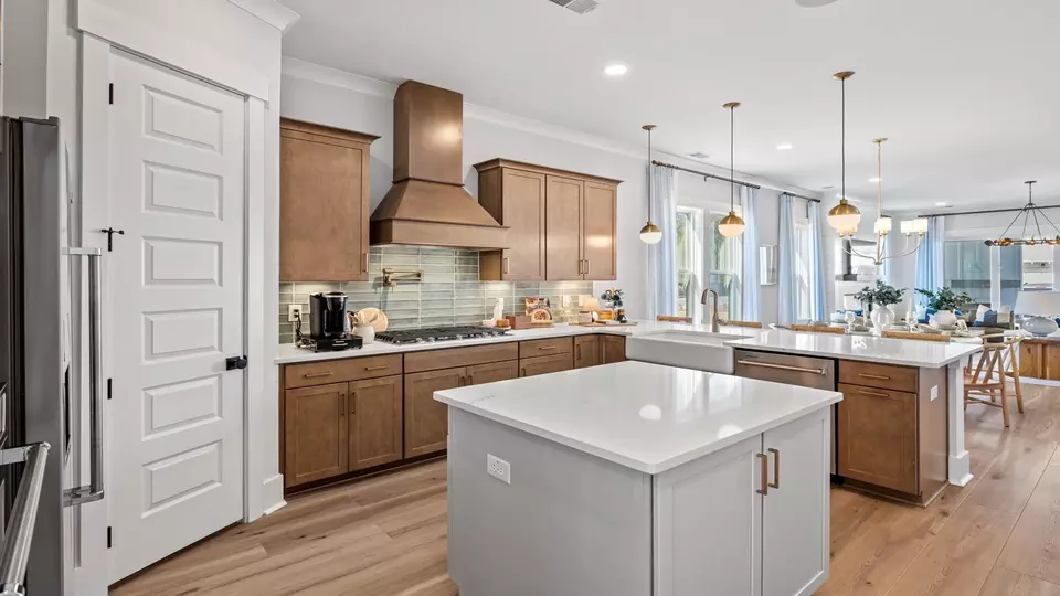 Kitchen - 400 Wood Lilly St, Summerville, SC 29486 photo 2 of 3