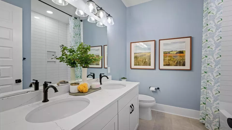 Bath - 400 Wood Lilly St, Summerville, SC 29486 photo 2 of 5