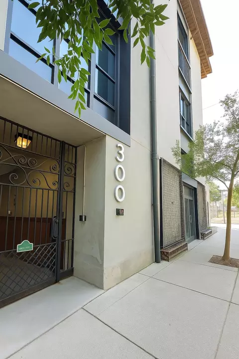 1 Cool Blow St #324, Charleston, SC 29403