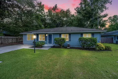 1356 S Sherwood Dr, Charleston, SC 29407