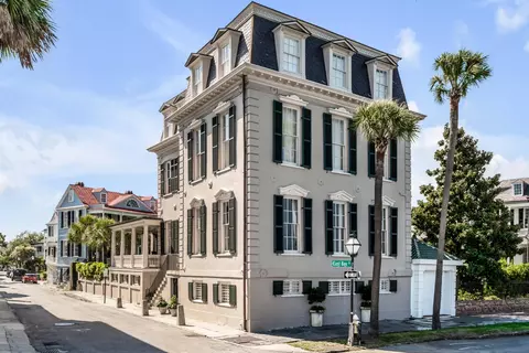 2 Water St, Charleston, SC 29401