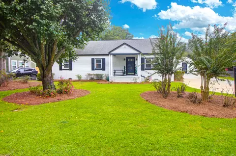 2078 Saint James Dr, Charleston, SC 29412