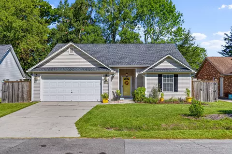 2776 Fernwood Dr, North Charleston, SC 29406
