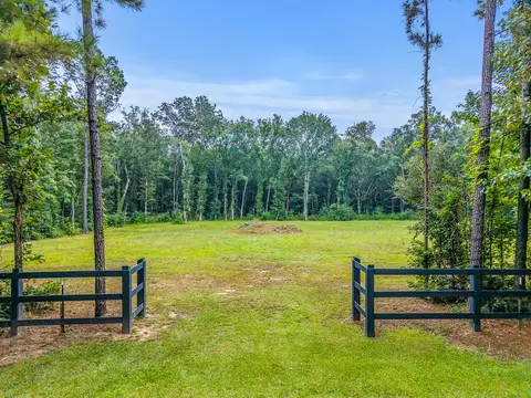 130 Marjorie Ln, Ridgeville, SC 29472