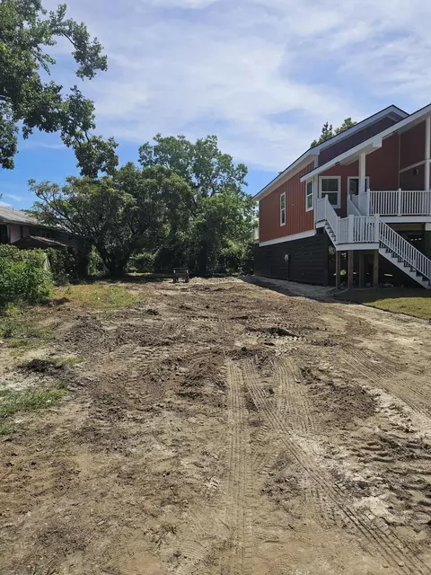 1907 Token St, North Charleston, SC 29405