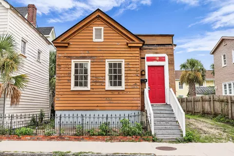 66 12 Lee St, Charleston, SC 29403
