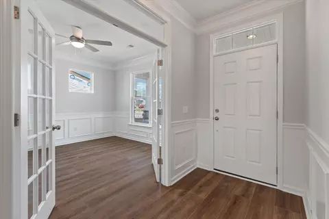 Entry Way - 716 Bluff Oak Dr, Moncks Corner, SC 29461 photo 2 of 7