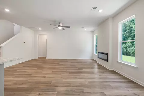 Living - 716 Bluff Oak Dr, Moncks Corner, SC 29461 photo 6 of 6