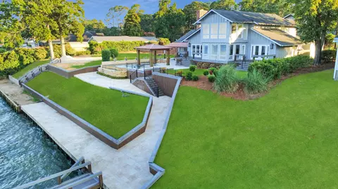 457 Santee Dr, Santee, SC 29142