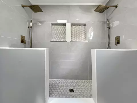 Bath - 457 Santee Dr, Santee, SC 29142 photo 5 of 9