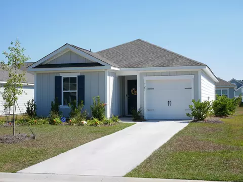 125 Congaree Ct, Santee, SC 29142