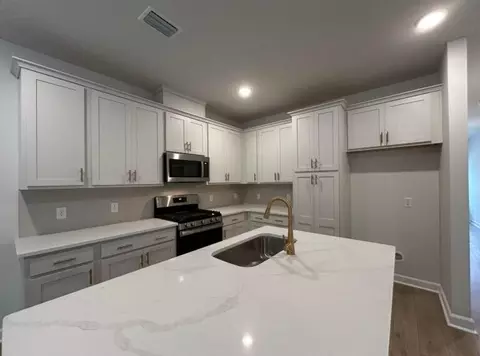 944 Dusk Dr, Summerville, SC 29486