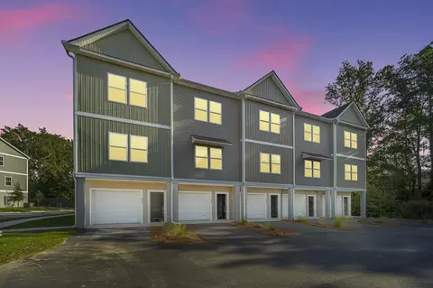 400 Gravy Train St, Charleston, SC 29414